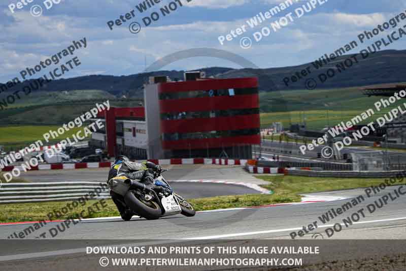 cadwell no limits trackday;cadwell park;cadwell park photographs;cadwell trackday photographs;enduro digital images;event digital images;eventdigitalimages;navarra;no limits trackdays;peter wileman photography;racing digital images;trackday digital images;trackday photos